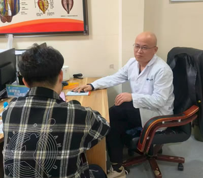 德阳市|男科医师高朋磊：守护男性健康，专业男科诊疗